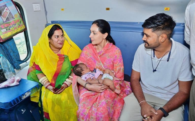 Diya Kumari Travels by Train to Ajmer After PM Narendra Modi Urges Fuel Conservation