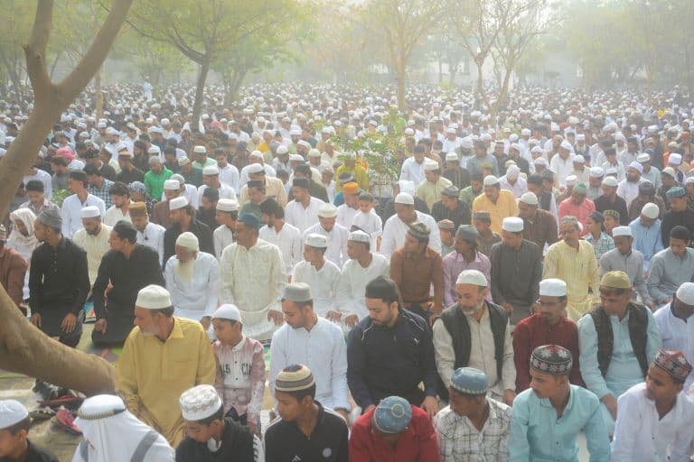 Muslim Community Backs Allahabad HC Ruling That Namaz Should Not Be Held at Disputed Sites