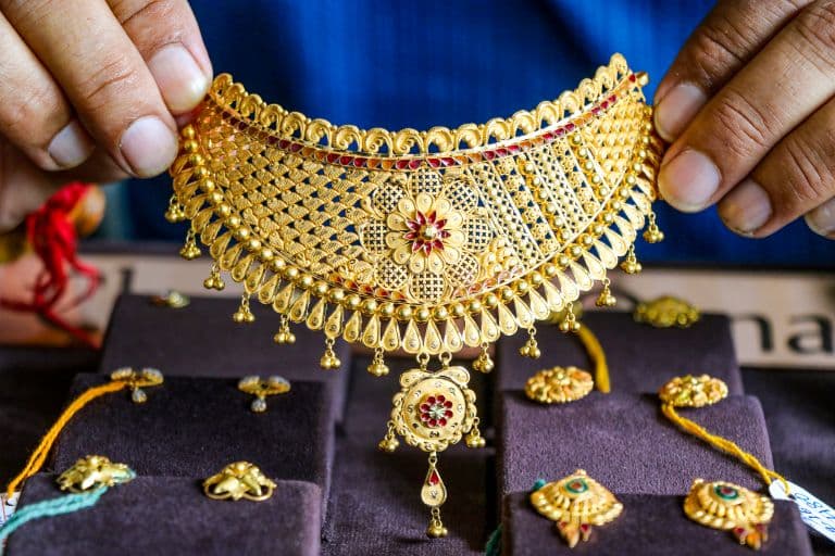 Gold and Silver Prices Fall Up to 2% After Government Raises Import Duty to 15%
