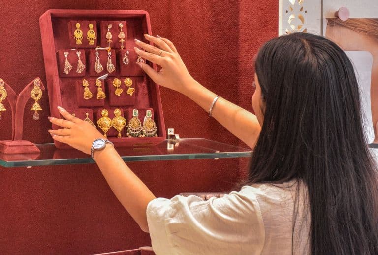 Gold and Silver Prices Surge Nearly 4% Amid Geopolitical Tensions and Oil Volatility