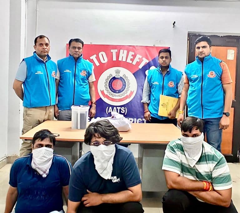 Delhi Police Bust Online IPL Betting Racket in Madhu Vihar, Three Arrested During T20 Matches