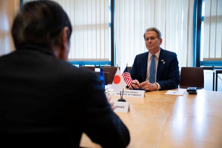 US Treasury Chief Says Oil Prices May Fall as Gulf Shipping Risks Ease