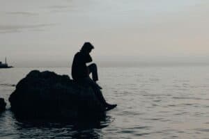 Actor’s Death Sparks Debate on Loneliness in Modern Society