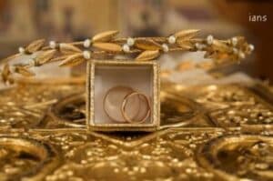 How to clean gold jewellery at home
