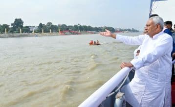 Bihar Chief Minister Nitish Kumar Inspects Ganga Ghats, Chhath Puja Arrangements in Patna
