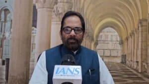 BJP Leader Naqvi Hits Out at Islamic Cleric Tauqeer Raza Over ‘Call to Gherao Capital’