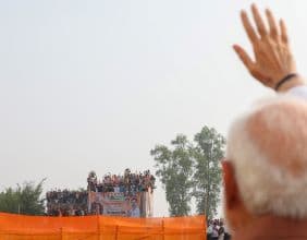 PM Modi Aircraft Grounded in Jharkhand; Rahul Gandhi and Kalpana Soren Travel Plans Also Affected