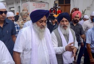 Ex-CM of Punjab Sukhbir Badal Ordered To Clean Utensils, Shoes in Golden Temple