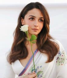 Alia Looks Ethereal in Pastel-Hued Saree As She Celebrates With Family 100 Years of Raj Kapoor