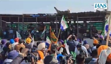 Protesting Punjab Farmers Try to Break Barricades, Teargas Shells Fired at Shambhu Border