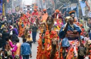 Advertising Galore at Maha Kumbh 2025: Brands Expected to Pour in Rs 2,000 Crore
