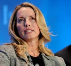 Steve Jobs' Wife Laurene Powell Prays at Kashi Vishwanath Temple, To Visit Maha Kumbh Mela