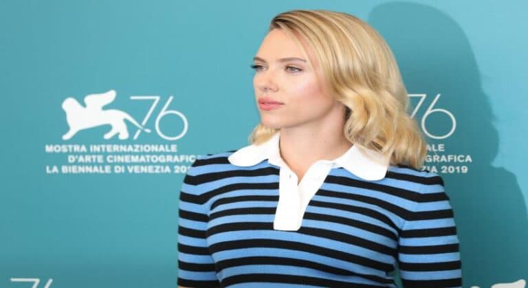Scarlett Johansson's Directorial Debut Gets 5-Minute Standing Ovation at Cannes