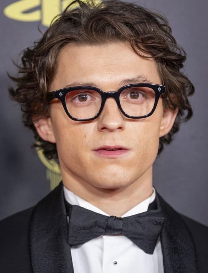 Zendaya and Tom Holland Reportedly Married, Says Actress’ Stylist