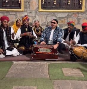 Singer Sukhbir Adds Folk Flair to Iconic ‘Sauda Khara Khara’ With Rajasthani Touch