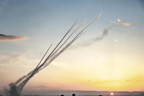 US Targets Iranian Positions After Apache Helicopter Loss Sparks Military Response