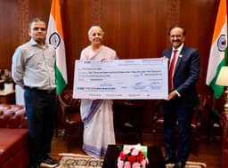 SBI Declares Massive FY26 Dividend, Transfers ₹8,813 Crore to Centre