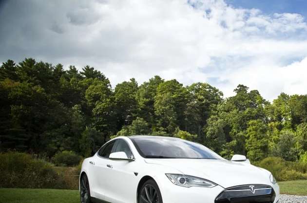 Tesla may set base in Gujarat