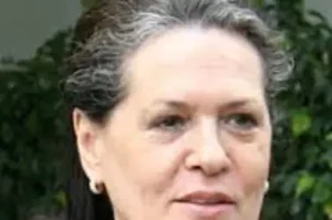 Sonia Gandhi admitted to