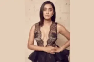 Sayani Gupta turns produc