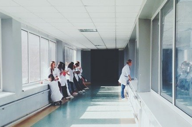 NRI doctor offers hospita