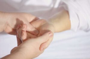 Breastfeeding may lead to fewer human viruses in infants