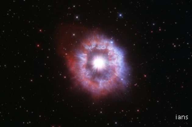 Hubble images show giant star on edge of destruction