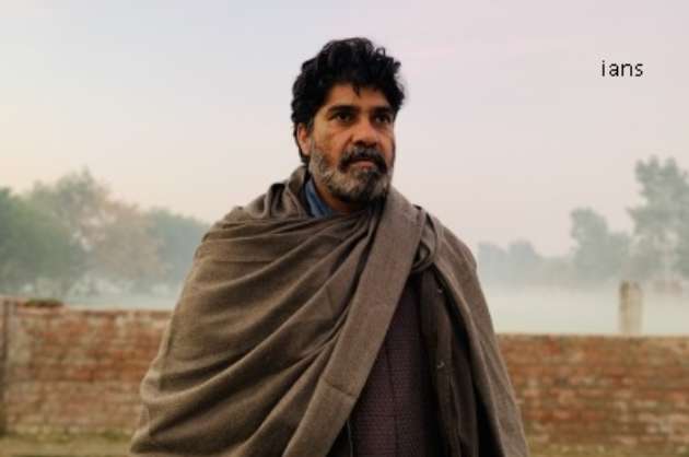 Suvinder Vicky breezes past another  Milestone