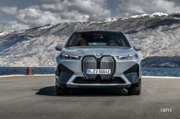 BMW launches iX EV in US starting at  83 200