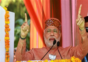 Mamata serving infiltrators with help from Left, Congress: Modi