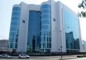 SEBI investigates MCX, FTIL for likely listing agreement violations