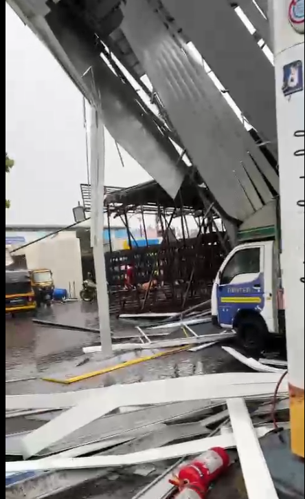 Tragedy Strikes Mumbai: Eight Dead as Giant Hoarding Collapses Amidst Dust Storm