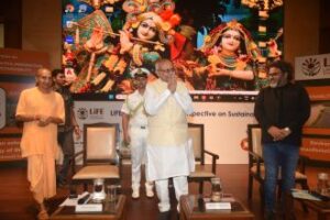 Maharashtra Governor C P Radhakrishnan , ISKCON Priest