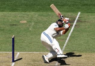 Rahul Dravid: Rishabh Pant Taken to Test Cricket Like a Duck to Water