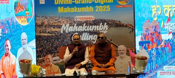 UP Deputy CM Brajesh Pathak Leads the Roadshow for Prayagraj Mahakumbh-2025 in Mumbai