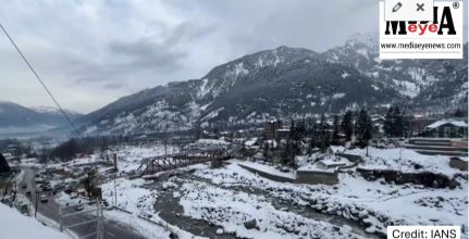 Tourists Enjoying in the Snow-Covered Landscapes of Manali, Himachal Pradesh