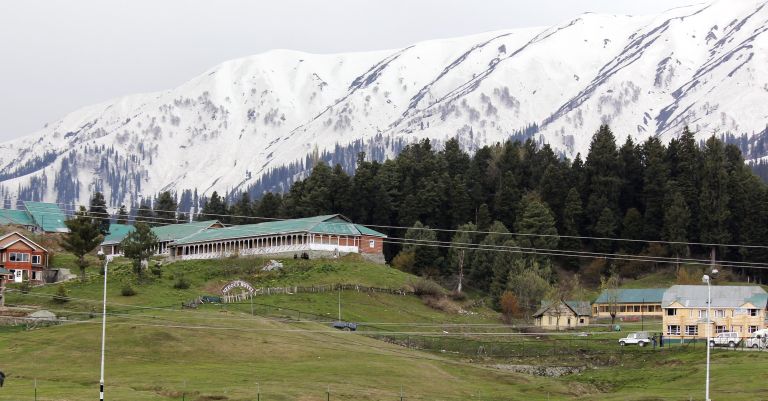 Pahalgam Attack Impact: J&K Government Closes 48 Tourist Destinations in Kashmir