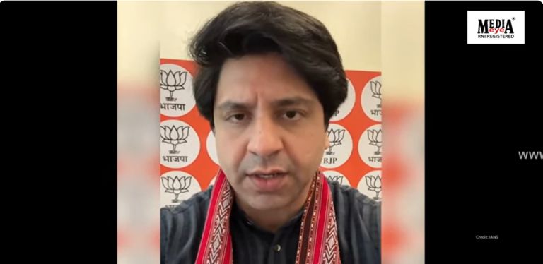 Shehzad Poonawalla On Congress & RJD Supporters Hurling Abuses at PM Modi