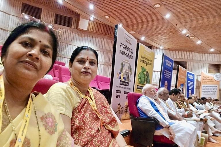 PM Modi Sits in Last Row Among BJP MPs During Party Workshop
