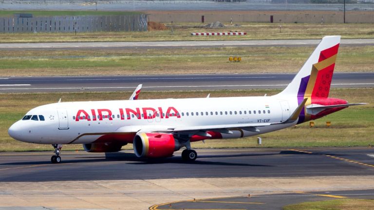 Global Air Travel to See Delays as 6,000 Airbus A320 Aircraft Grounded for Software Update
