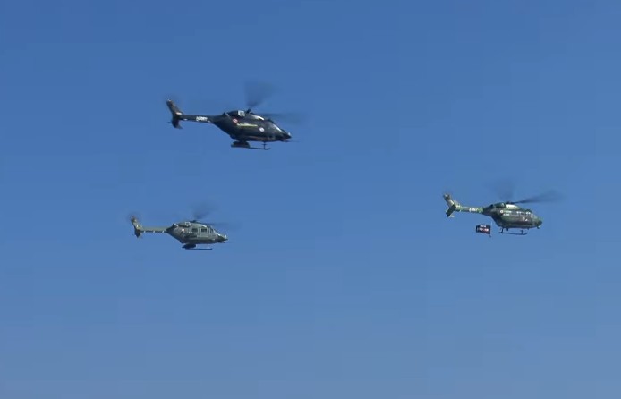 IAF Helicopters Display ‘Operation Sindoor’ Flag at Republic Day Parade, Honouring Anti-Terror Strike