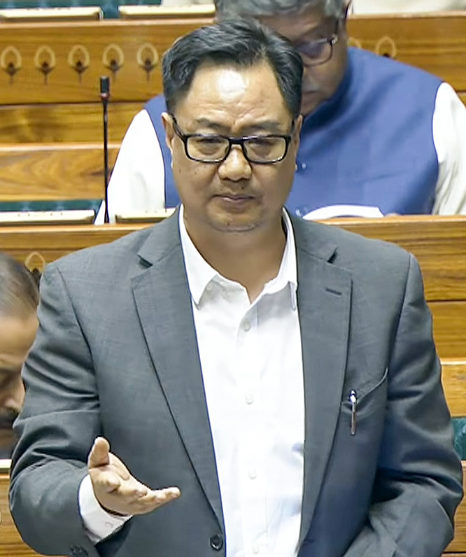 Rahul Gandhi, Kiren Rijiju Clash Over “Nation Sold Out” Charge During LS Budget Debate