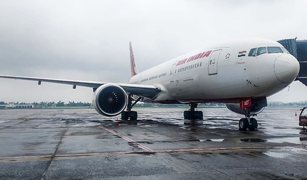 Middle East Air Travel Disrupted as Israel, Iran, Dubai, Iraq Close Airspace After Tehran Strikes
