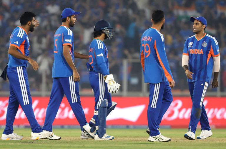 India Faces Setback in T20 World Cup 2026 Super 8s After 76-Run Loss to South Africa