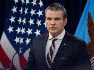 US Vows to Protect Strait of Hormuz, Warns Iran