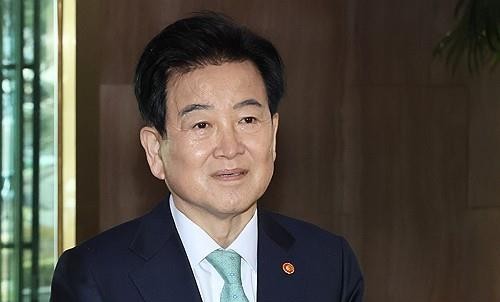 South Korea Urges North Korea to Resume Talks with US as Trump Signals Willingness to Meet Kim Jong-un
