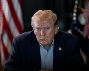 Trump Threatens Strikes on Iran Power Plants Over Strait of Hormuz Standoff