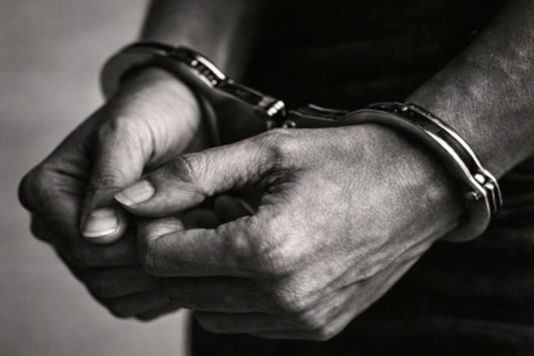 Two Mumbai Police Constables Arrested for ‘Filmy-Style’ Kidnapping and $10,000 Robbery
