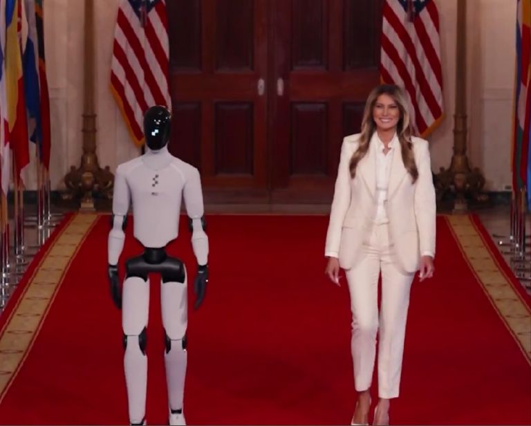 Robot Steals Spotlight at White House, Outshines Leaders and Celebrities