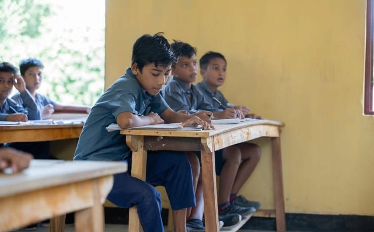 Maharashtra Govt Makes Marathi Mandatory for Classes 1–10; Rs 1 Lakh Fine for Non-Compliant Schools